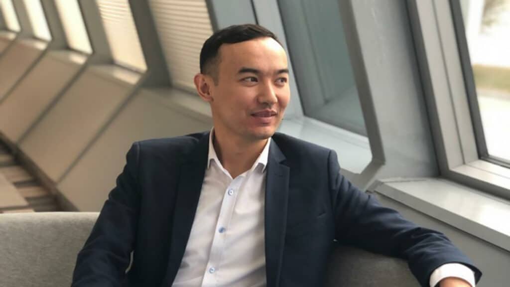 Экономист Батаев высказался о новых мерах по поддержке населения