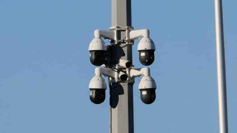 В Караганде камеры помогут водителям искать пустые парковки