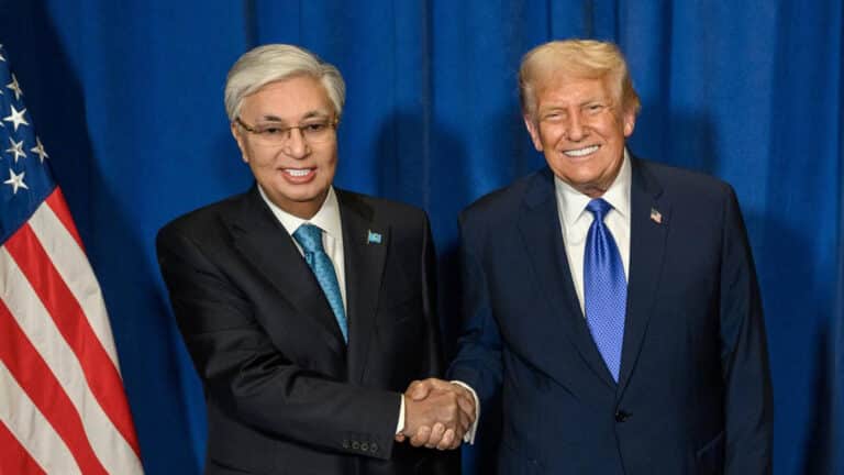 Токаеву передали привет от Трампа