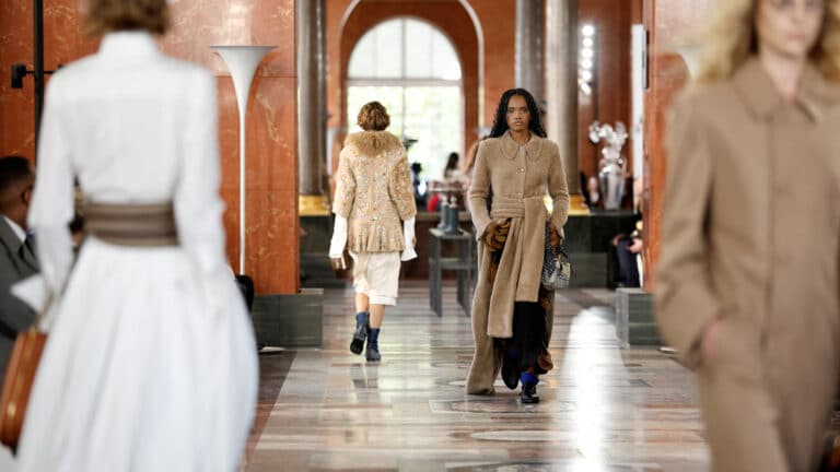 LVMH returns to growth as Chinese demand strengthens