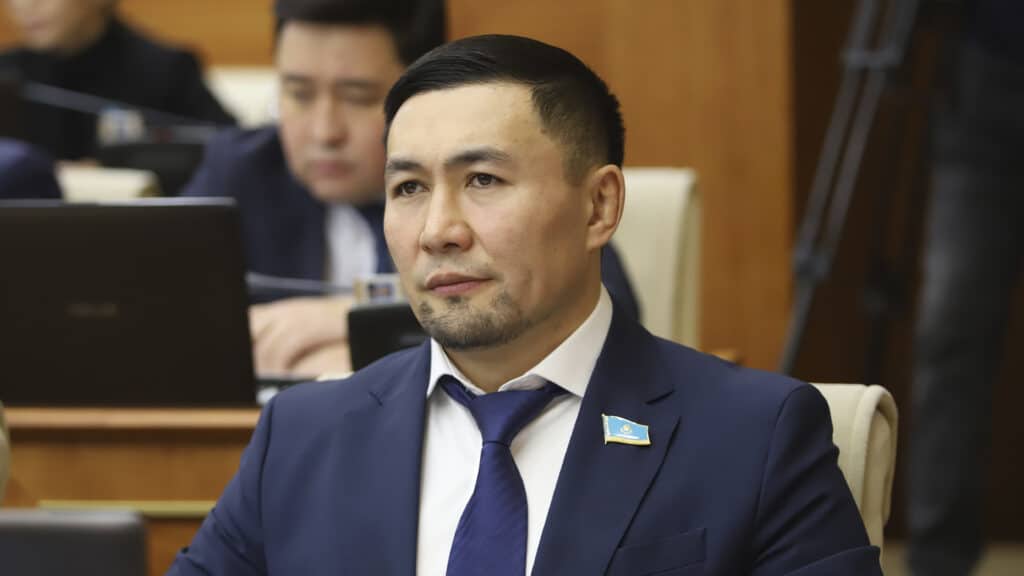 Никто в Алматинской области не поддежал отставку депутата Назарова