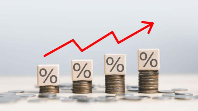 Halyk Finance не рекомендует резко повышать базовую ставку