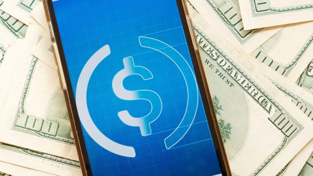 AFSA впервые принял регуляторный сбор в стейблкойнах