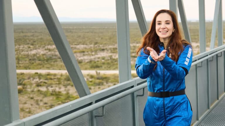 Карагуссова обратилась к тем, кто шутил над ее полетом