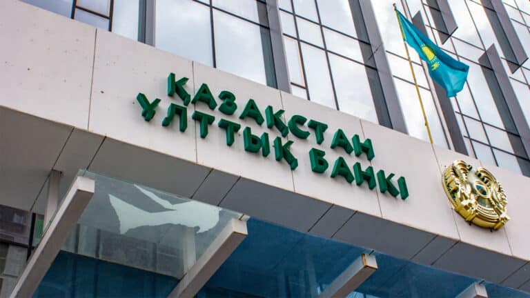 Нацбанк тестирует себя на жесткость