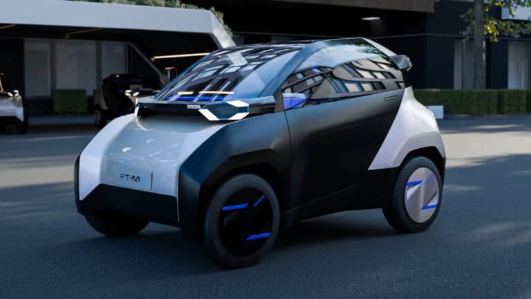 Toyota готовит ультрабюджетный электрокар, для управления которым не нужны права