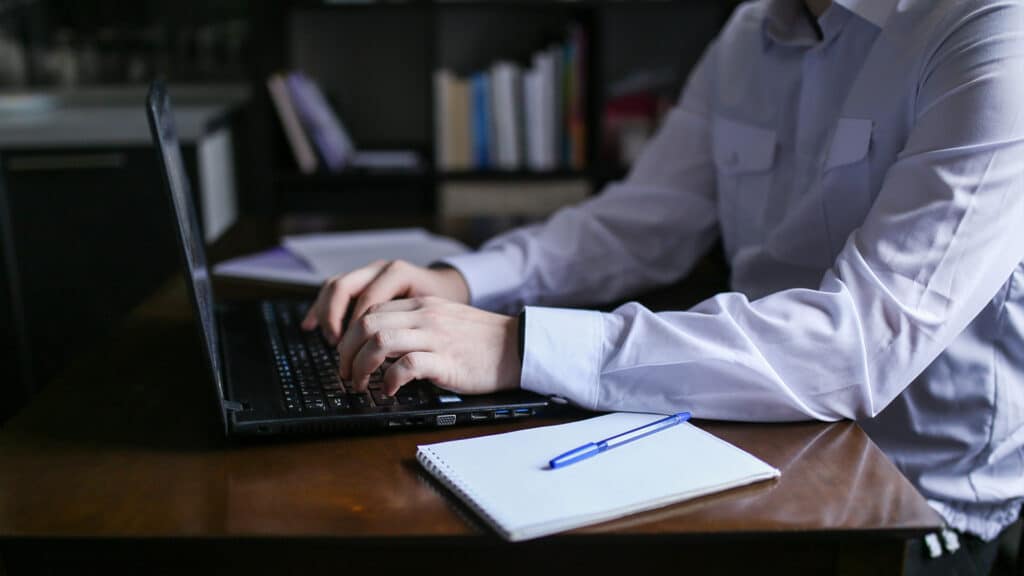 Каждый пятый казахстанец не знает, доволен ли он своей работой