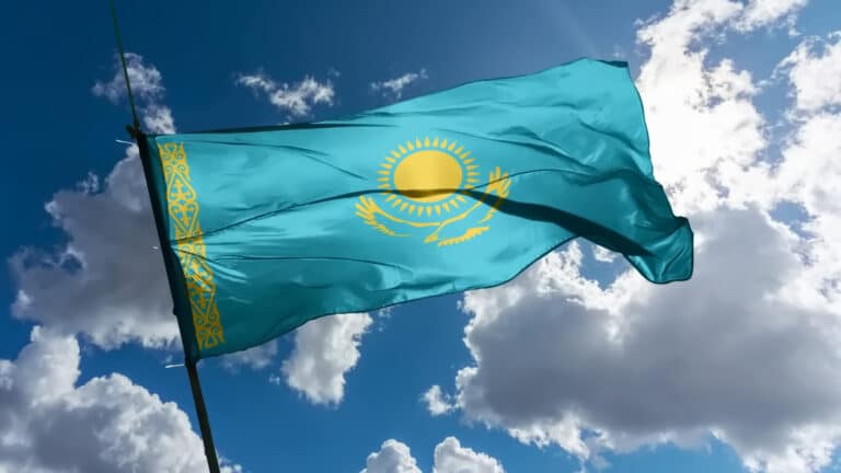 В Алматы соберут флаг Казахстана из кубиков Рубика