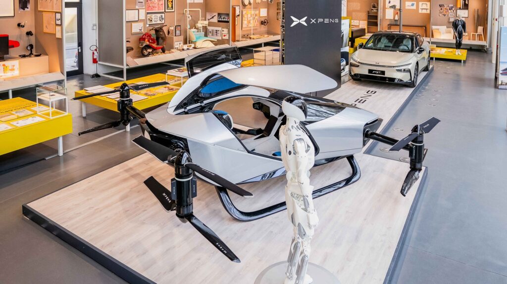 Қытайда ұшатын көлік өндірісі басталды: Қазақстанға қашан жетеді