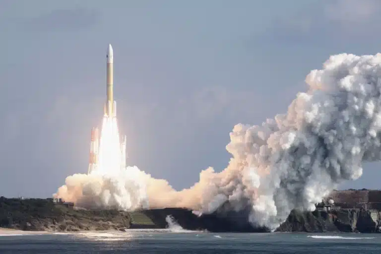 Япония успешно запустила к МКС новый грузовой корабль HTV-X1
