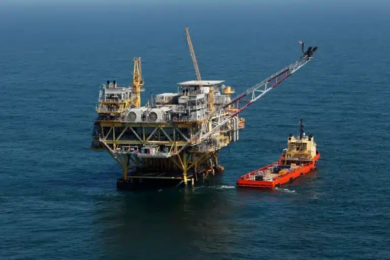 OPEC+ увеличит добычу нефти на 137 тысяч баррелей в сутки в ноябре