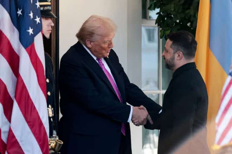 Трамп после встречи с Зеленским призвал к переговорам с Россией