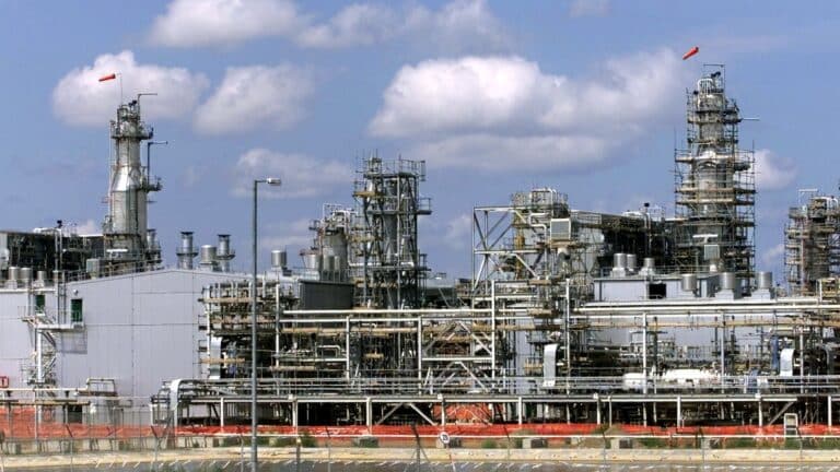 Орынбор зауытына дрондар шабуылы: Қарашығанақта өндіріс қысқарды