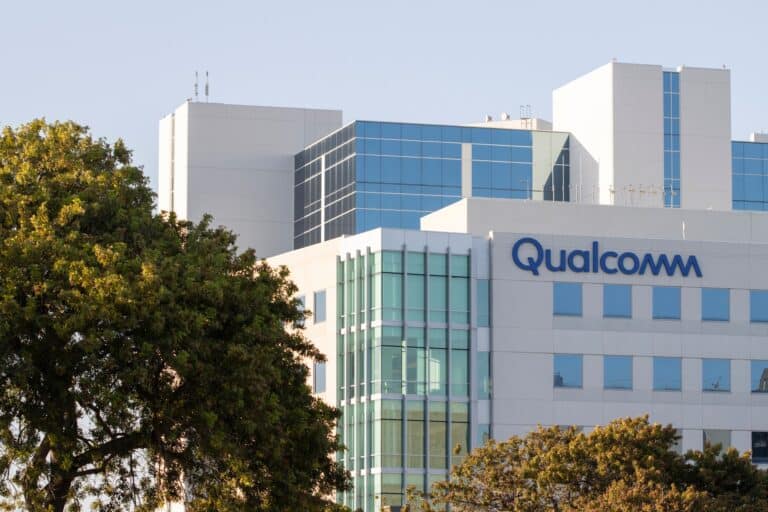 Главное к утру: падение золота, взлет Qualcomm, кандидаты на пост главы ФРС