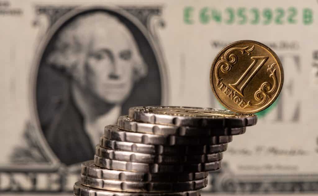 Аналитики ухудшили прогноз по среднегодовому курсу тенге на 2026 год