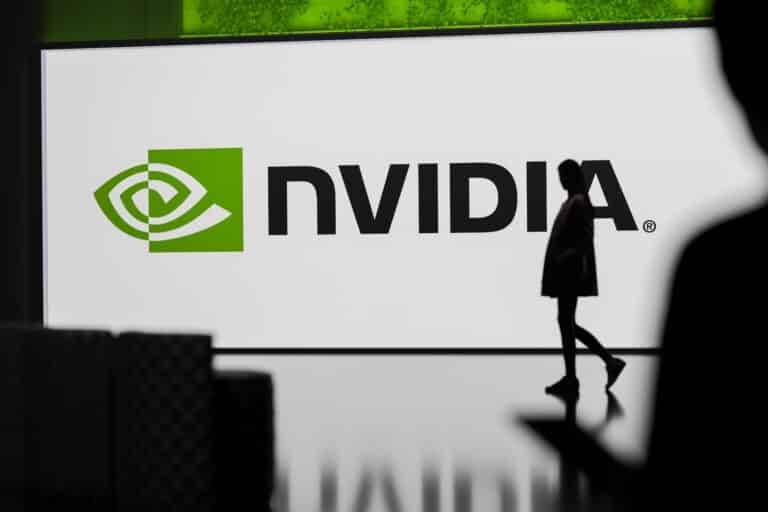 Главное к утру: отчеты бигтеха, рекорд Nvidia, снижение ставки ФРС