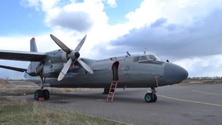 Жұмбақ оқиғадан зақымданған АН-26 ұшағы аукционға қойылды