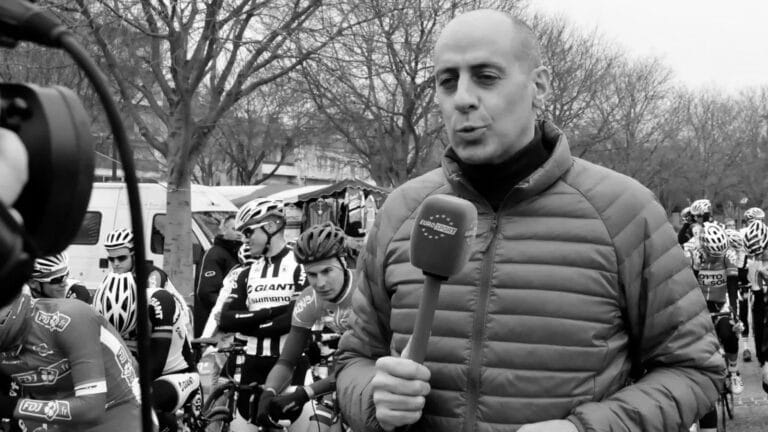 Журналиста Eurosport насмерть затоптала лошадь на фестивале корриды во Франции