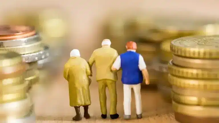 2026 жылдан бастап Қазақстанда зейнетақы қанша теңгеге өседі