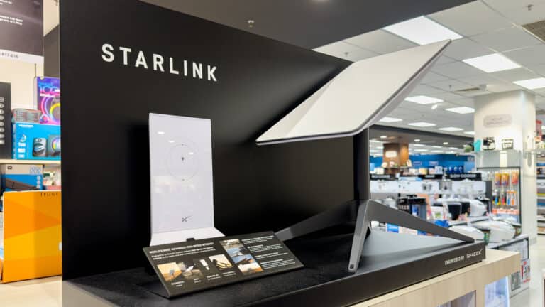 Beeline и Starlink покроют связью весь Казахстан к 2026 году