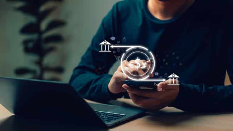 Банки будут передавать данные о счетах и доходах казахстанцев