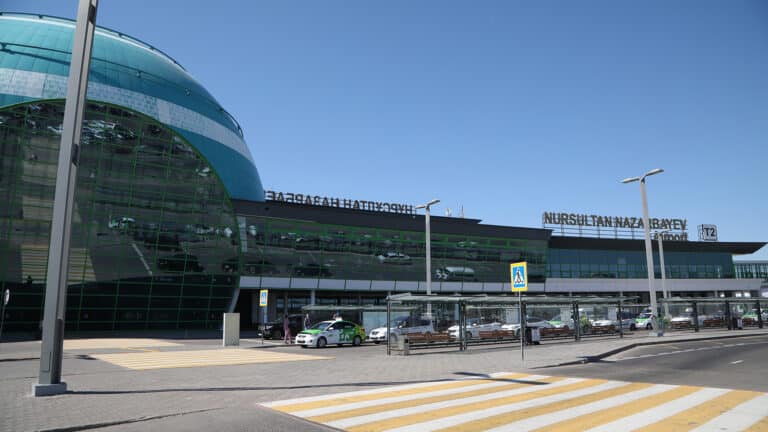 Акимат ответил об уходе арабской компании из аэропорта Астаны