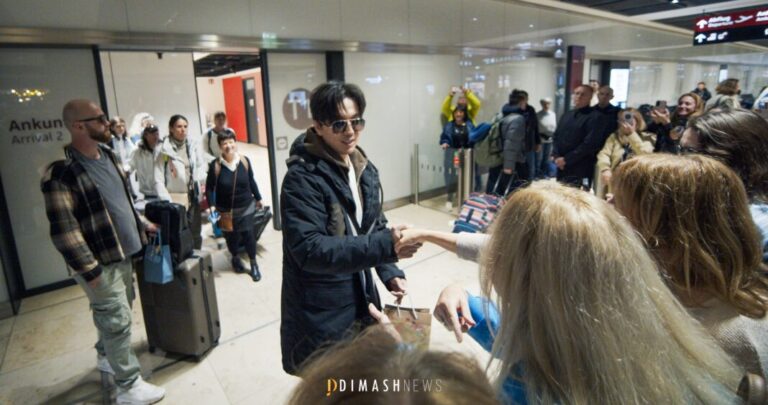 Димаш помог поклоннице настроить домбру в аэропорту Берлина