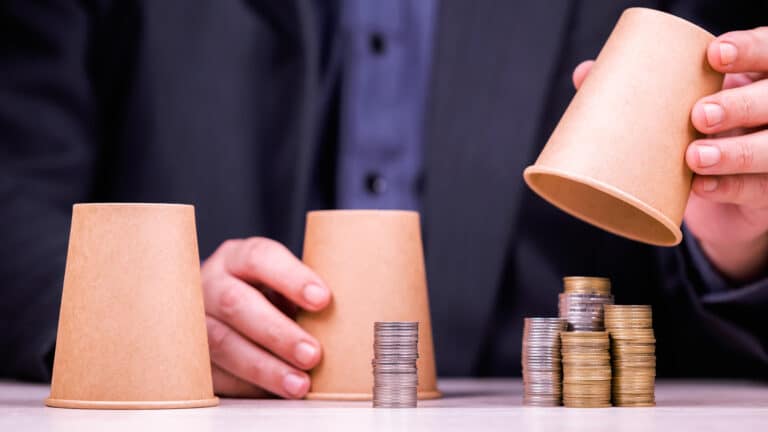 Скрытые доходы казахстанцев будут выявлять новым методом: Минфин раскрыл детали