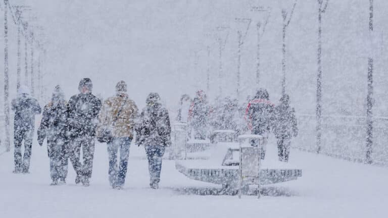 В Астане и шести регионах Казахстана ожидаются метели и гололед