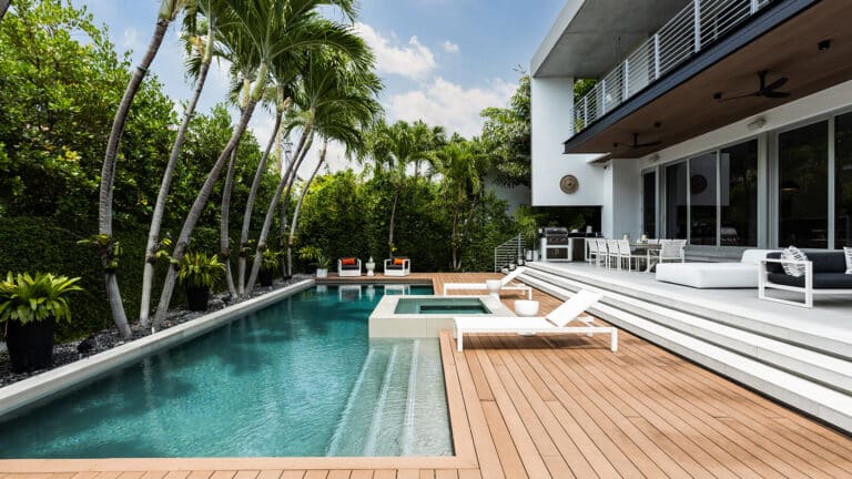 Казахстанцы стали чаще покупать элитное жилье за рубежом