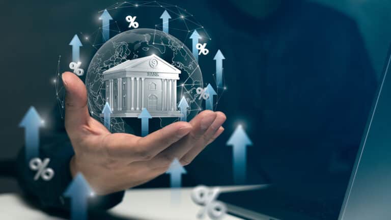 Кредиты в казахстанских банках стали дороже