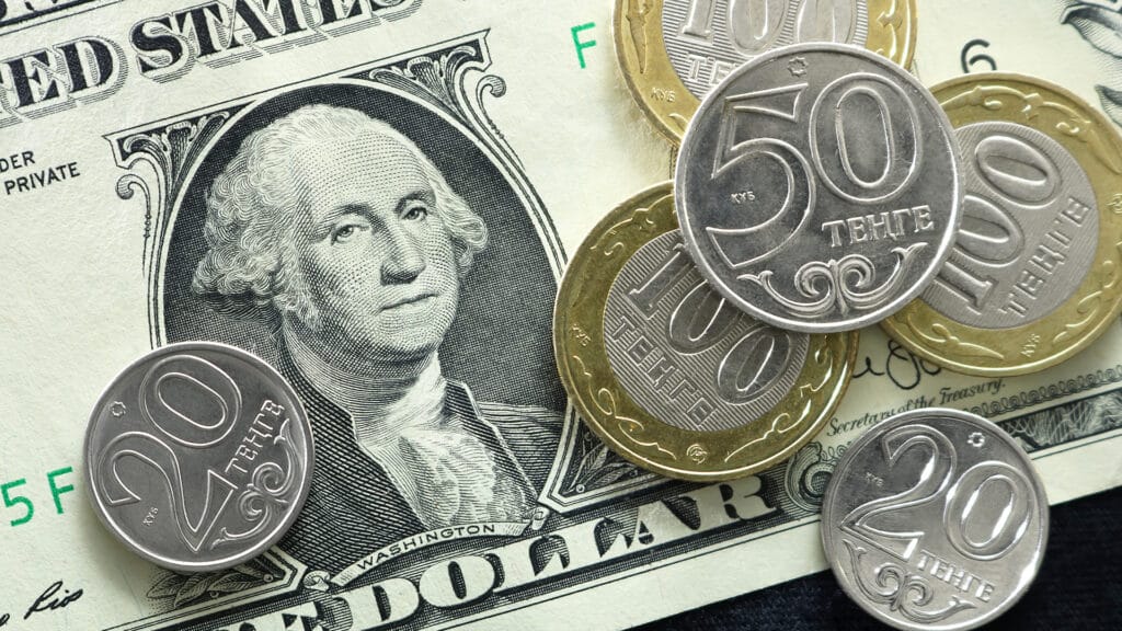 Қазақстанда доллар арзандады / Фото: shutterstock, бильд-редактор: Серикжан Ковланбаев