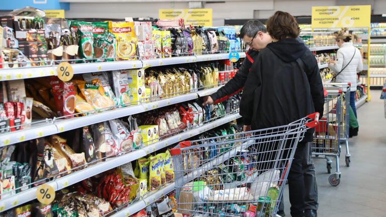 Цены на эти товары снизились в Казахстане