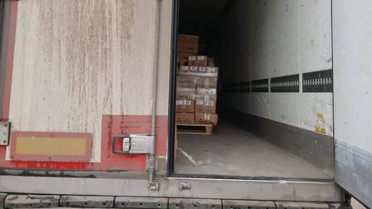 Казахстанскую колбасу не пропустили в Россию