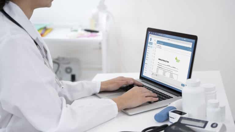 Частные рехабы обяжут делиться данными о пациентах с государством