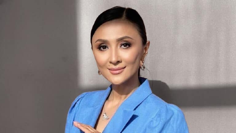 Меруерт Түсіпбаева танымал қытайша әнді қазақша орындады (видео)