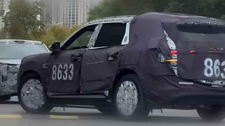 Шпионы поймали Zeekr 8X — новый гибридный «корабль» с пробегом до 1200 км