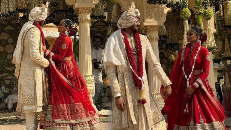 Джей Ло, Бибер и сын Трампа съехались в Индию на свадьбу с пятиметровым тортом