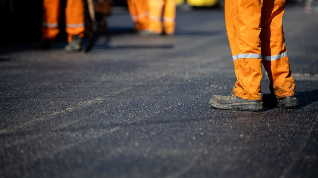 Компания бывшего депутата построит еще один асфальтобетонный завод на западе Казахстана, shutterstock, бильд-редактор: Милош Муратовский