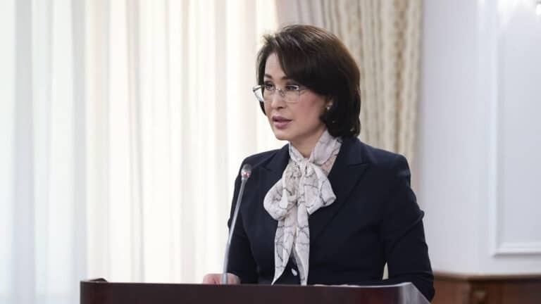 Помощь главы Минздрава пассажирке самолета называют «постановкой»