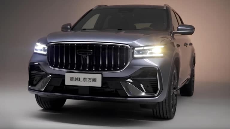 Geely Monjaro обновился и вышел на честный разговор с «японцами»