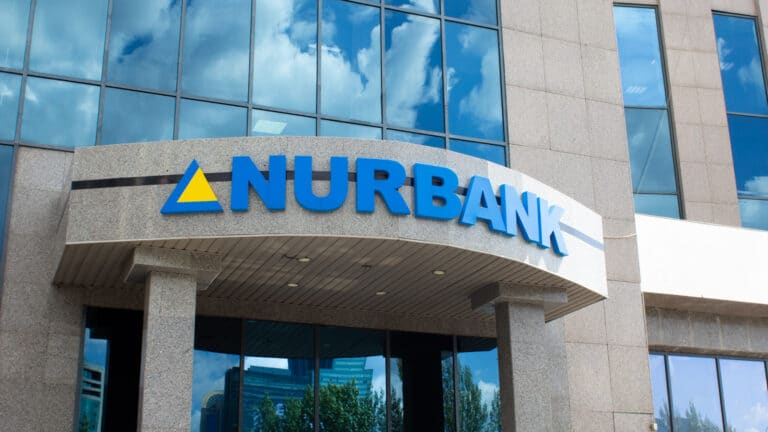 Один из банков поднимет комиссии на финуслуги из-за НДС