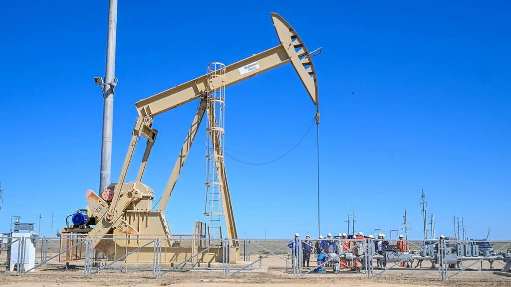 На интересующем SOCAR нефтяном месторождении «КазМунайГаза» пробурят десятки скважин, kmg.kz бильд-редактор: Серикжан Ковланбаев