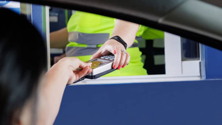 На каких дорогах казахстанцы платят больше всего