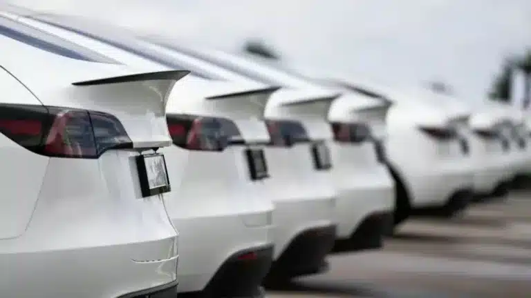 Бюджет шығыны 30 млрд: квотамен әкелінген 11 мың электромобиль шетелге сатылып кетті