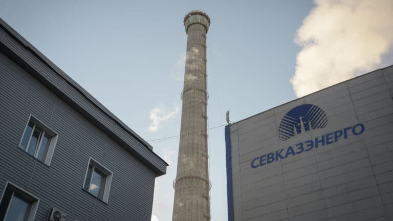 На скандальной ТЭЦ-2 в Петропавловске запустили новую трубу