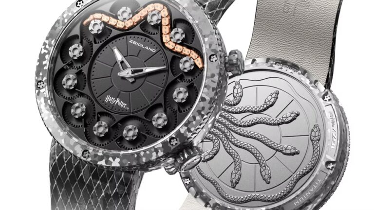 Поклонников Гарри Поттера восхитили наручные часы с «ползающей» по циферблату змеей