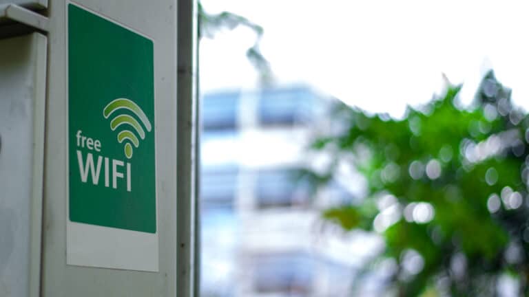 В Шымкенте запускают новый интернет без прокладки кабеля