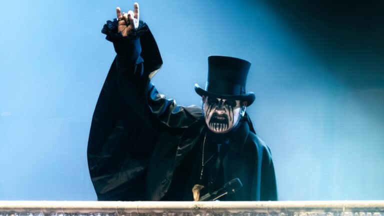 Хэви-метал-музыкант будет получать «пенсию» около 15 млн тенге в год