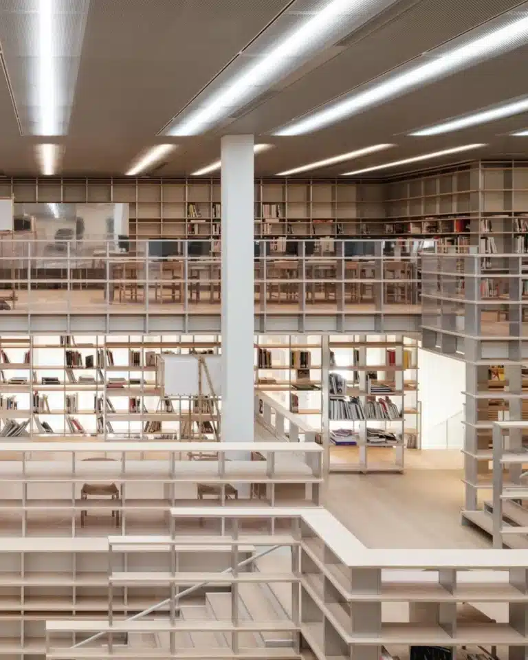 Сhanel сән үйі Қытайда қоғамдық кітапхана ашты